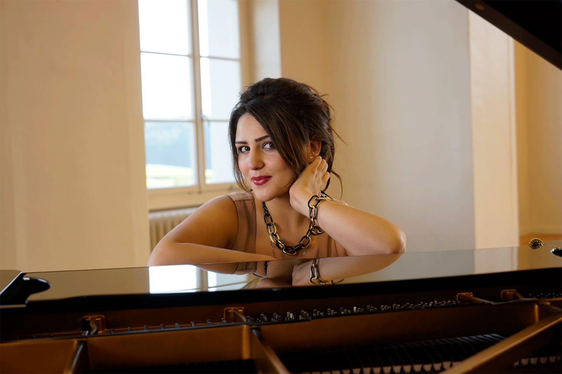 Larisa Baghdasaryan on the piano